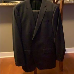 Hugo Boss Men’s Huge Genius Suit (Charcoal)